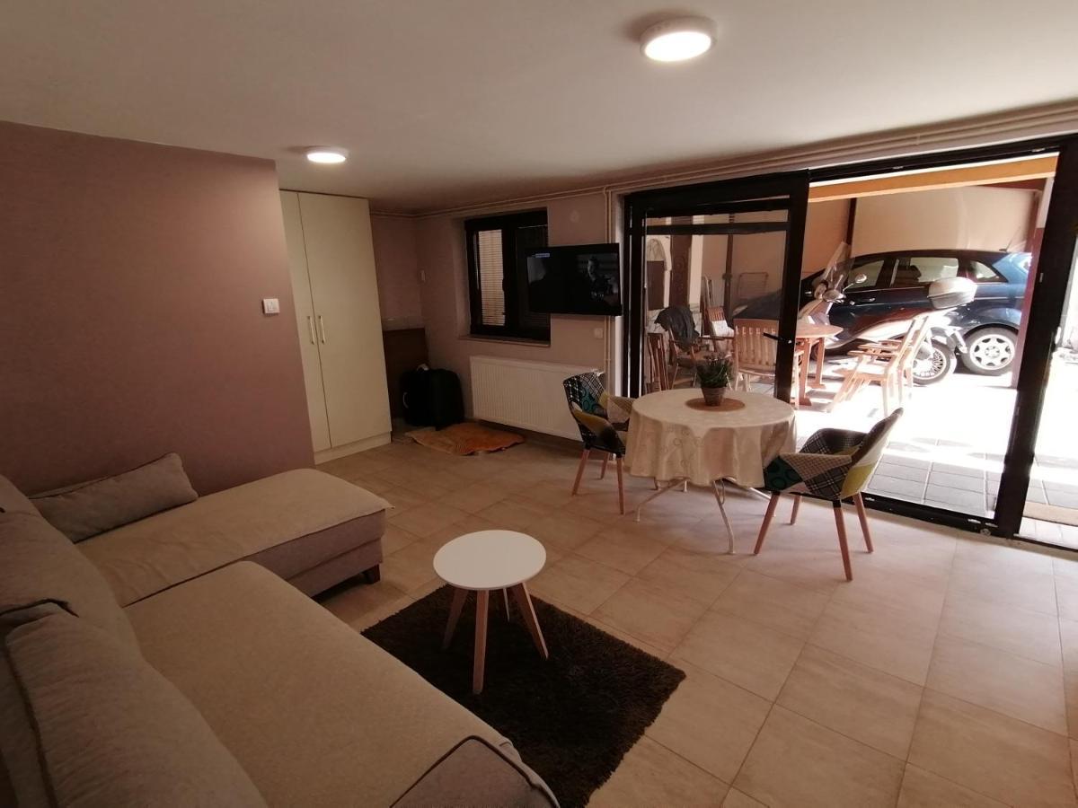 Apartments Sofija Ni Eksteriør bilde